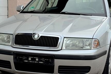 Skoda Octavia 181.000 km 2.990 &euro; Garching an der Alz 84518