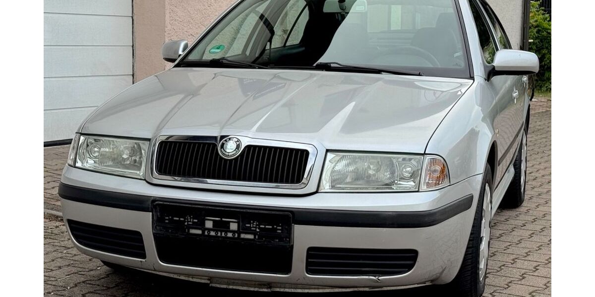 Skoda Octavia 181.000 km 2.990 &euro; Garching an der Alz 84518