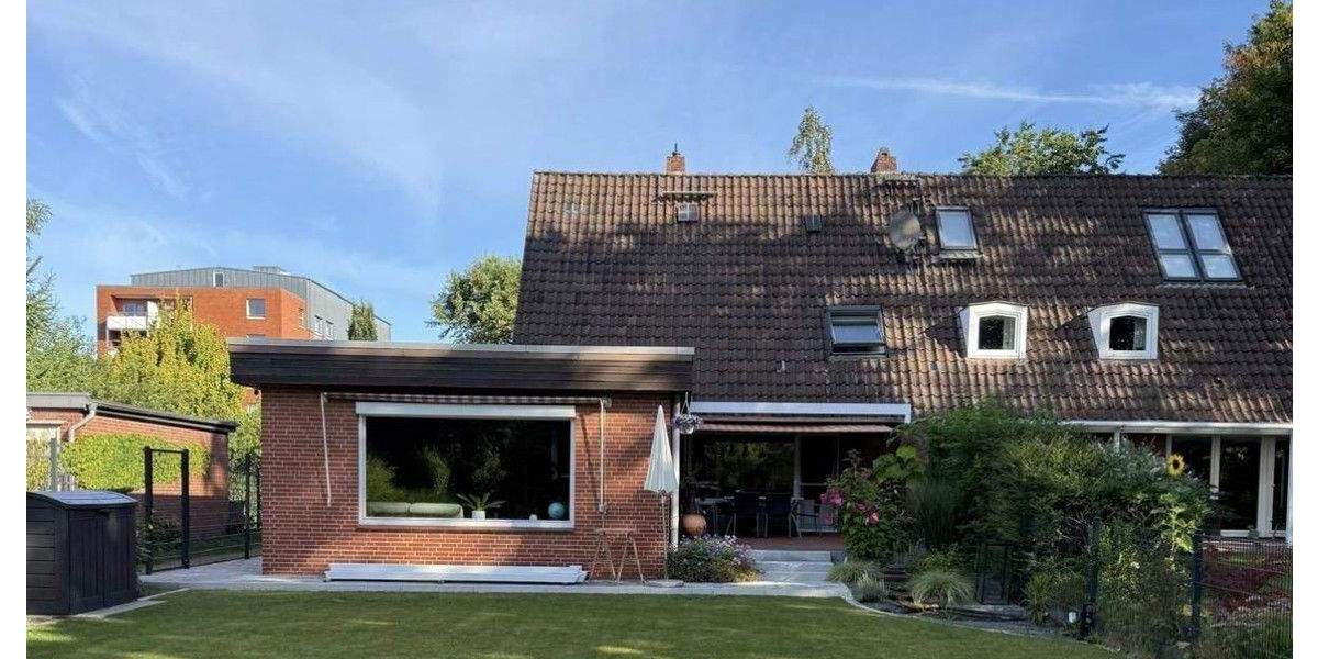 Doppelhaushälfte Neumünster Innenstadt - 5 Zimmer, 125 m&sup2;, 389.000&euro; | Angebot:25216332