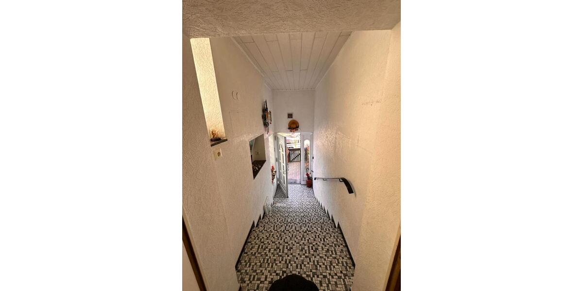 Einfamilienhaus Uetze - 7 Zimmer, 150 m&sup2;, 229.000&euro; | Angebot:26619953