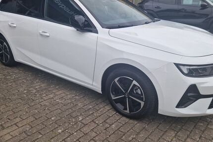 Opel Astra 8.433 km 23.990 &euro; Schwerin 19055