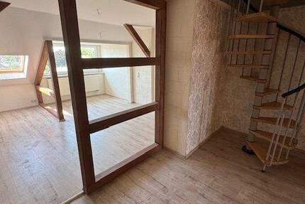 M6DGli - Gemütliche 2,5-Zimmer-Dachgeschosswohnung im Herzen von Mügeln 2 zimmer