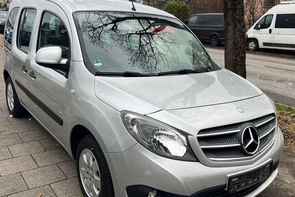 Mercedes-Benz Citan 144.300 km 10.990 &euro; München 81825