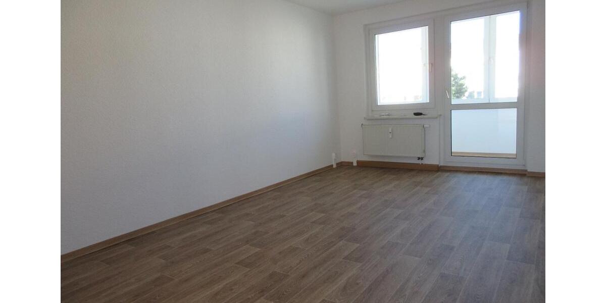 Etagenwohnung Neustadt in Sachsen - 3 Zimmer, 58 m&sup2;, 335&euro; | Angebot:26276024