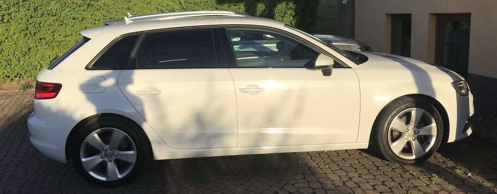 Audi A3 93.500 km 13.250 &euro; Schwallungen 98590