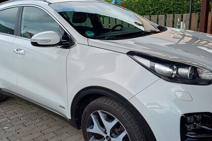 Kia Sportage 93.210 km 17.800 &euro; Salem 88682