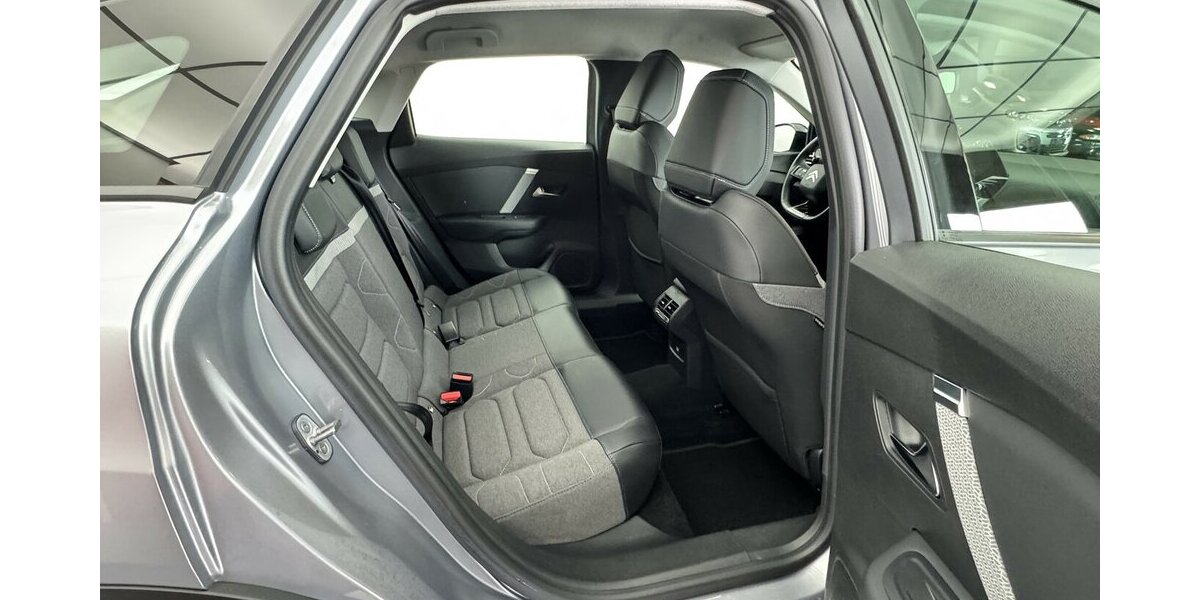 Citroen C4 130 Puretech Feel Pack LED Winterpaket 49.200 km 13.746 &euro; Lich 35423