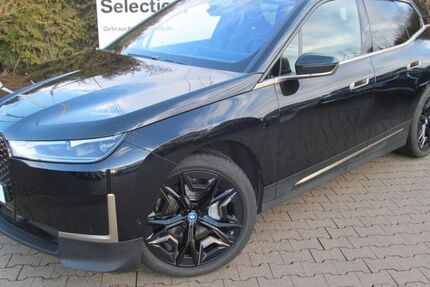 BMW iX 51.500 km 62.980 € Giengen 89537