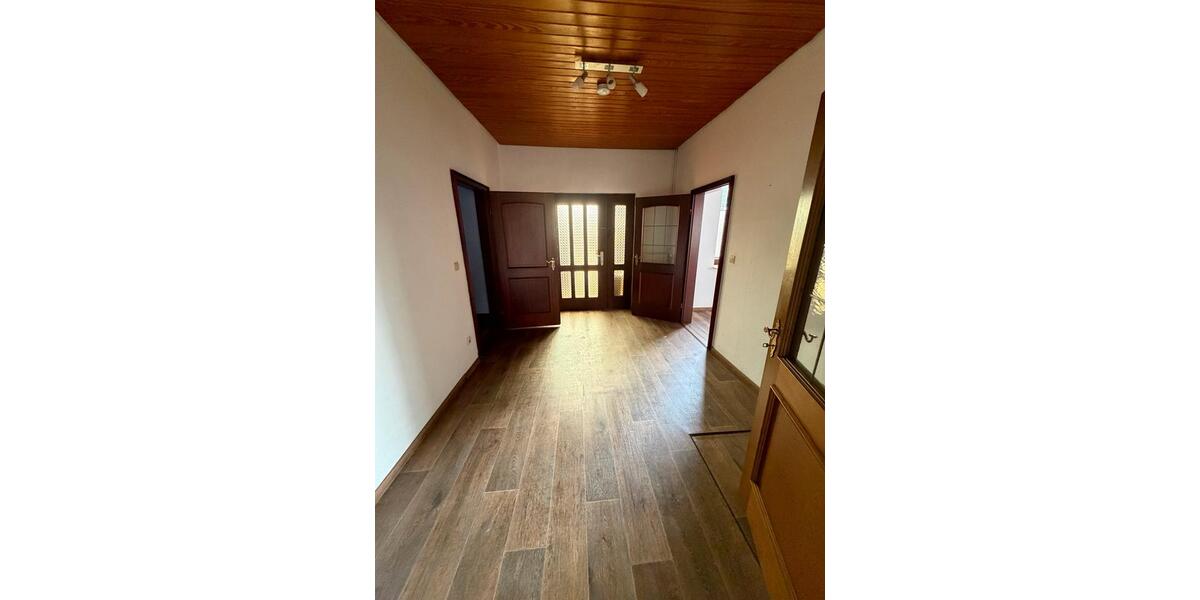 Erdgeschoßwohnung Cuxhaven Groden - 4 Zimmer, 110 m&sup2;, 1.100&euro; | Angebot:25567965