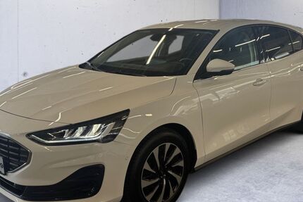 Ford Focus 12.100 km 21.990 &euro; Freiburg 79111