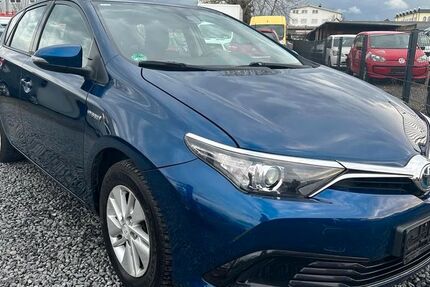 Toyota Auris 163.000 km 10.299 &euro; Dietzenbach 63128