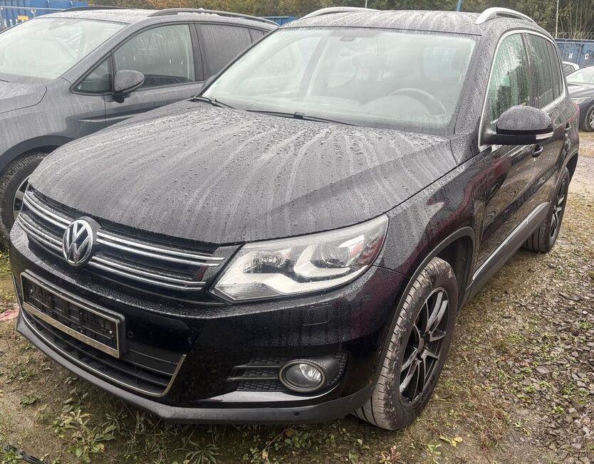VW Tiguan 105.480 km 9.999 € Neunkirchen 57290