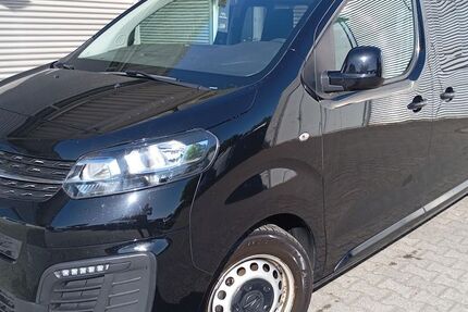 Opel Vivaro 112.120 km 23.880 € Brandenburg an der Havel 14772