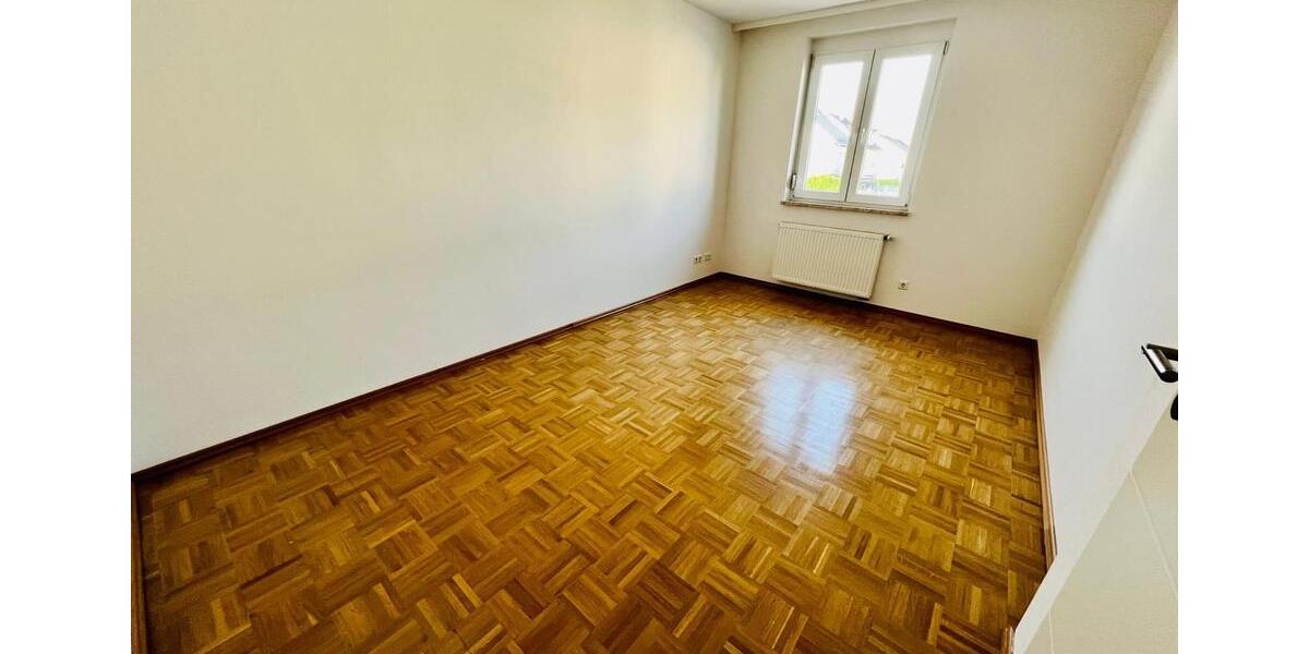 Doppelhaushälfte Karlsruhe Knielingen - 5 Zimmer, 150 m&sup2;, 2.300&euro; | Angebot:26581927