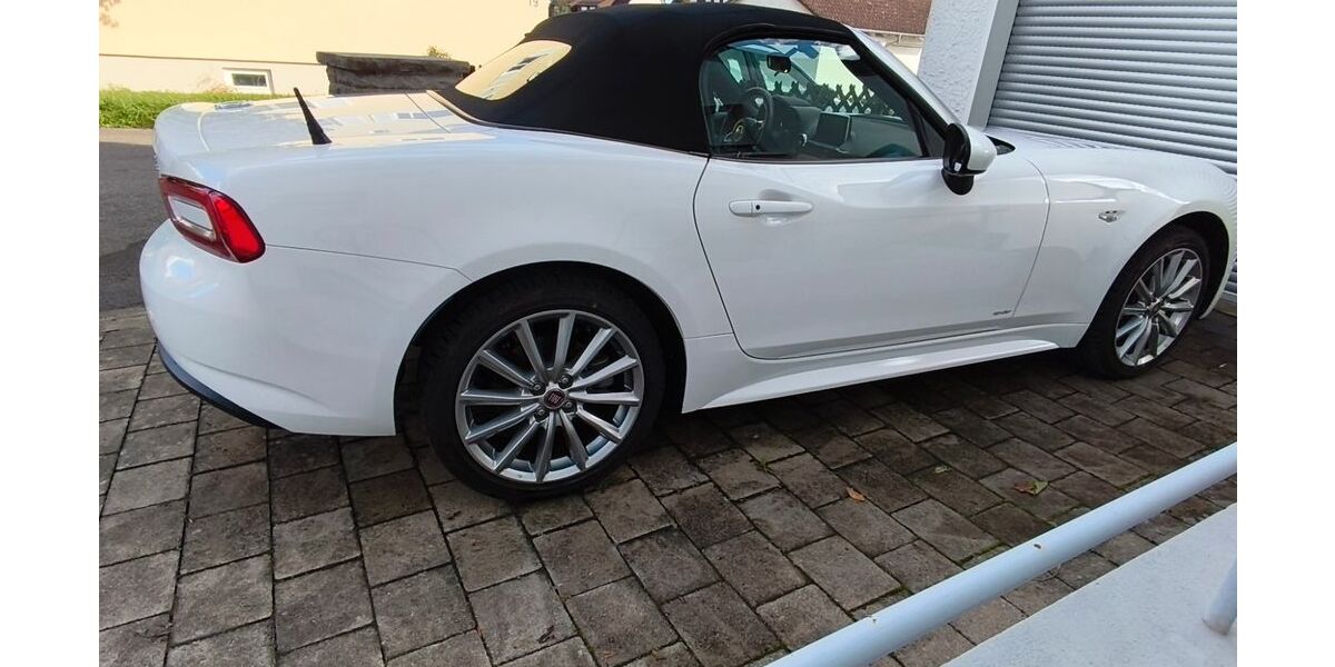 Fiat 124 Spider 9.950 km 21.900 € Tübingen 72074