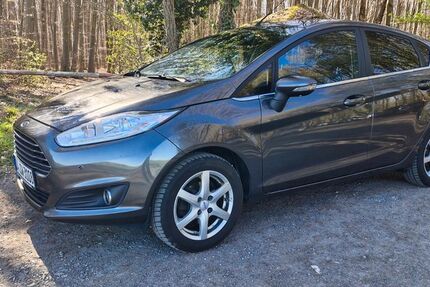 Ford Fiesta 198.000 km 4.400 &euro; Fischbachtal 64405