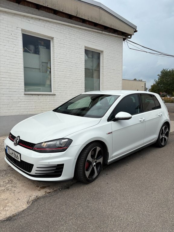 VW Golf 70.272 km 18.500 € Ammerbuch 72119