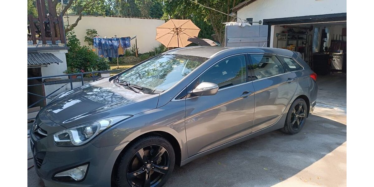Hyundai i40 239.000 km 4.800 &euro; Apolda 99510