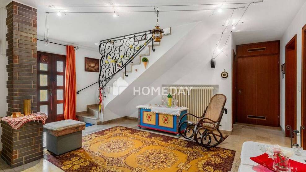 Wohnen auf dem Seltersberg - gepflegtes EFH mit 2 Vollgeschossen, Garage und Garten