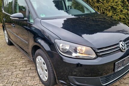 VW Touran 176.800 km 6.900 &euro; Leopoldshöhe 33818