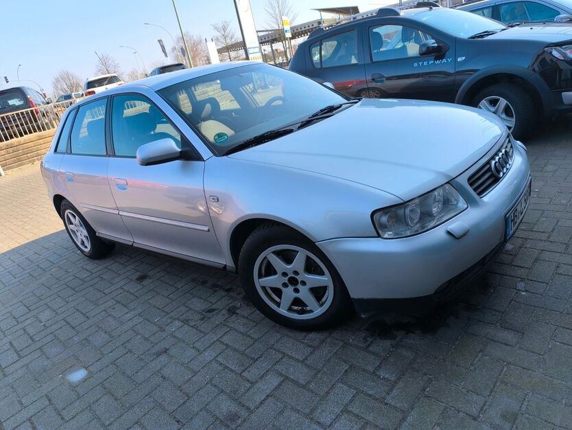 Audi A3 305.000 km 1.399 € Bremerhaven 27576