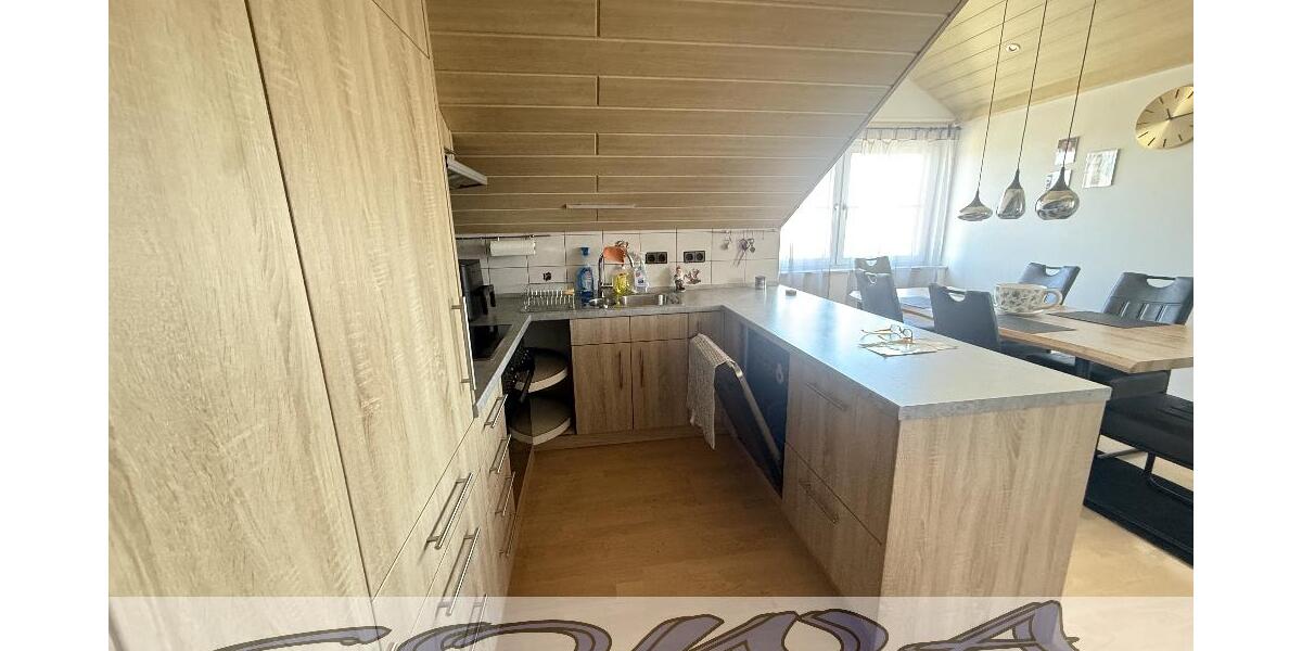 Charmante Dachgeschosswohnung mit Balkon, Garten & Garage in Königsmoos - Ein Objekt von Ihrem Immobilienpartner SOWA Immobilien und Finanzen - 3- Königsmoos Untermaxfeld | Angebot:26785917