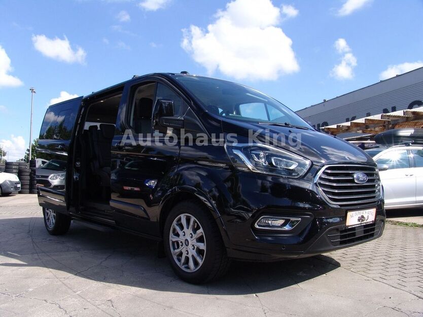 Ford Tourneo Custom 57.000 km 42.880 € Berlin 12681