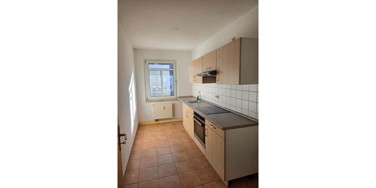 Großzügige 2 -Raumwohnung mit Tageslichtbad + Balkon + Einbauküche! 2 zimmer