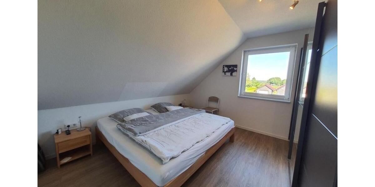 Dachgeschoßwohnung Großefehn - 3 Zimmer, 63 m&sup2;, 650&euro; | Angebot:26322172