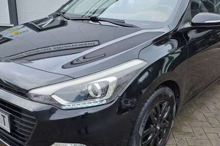 Hyundai i20 121.000 km 8.893 &euro; Oberwesel 55430