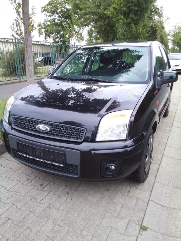 Ford Fusion 141.000 km 2.799 € Leipzig 04159
