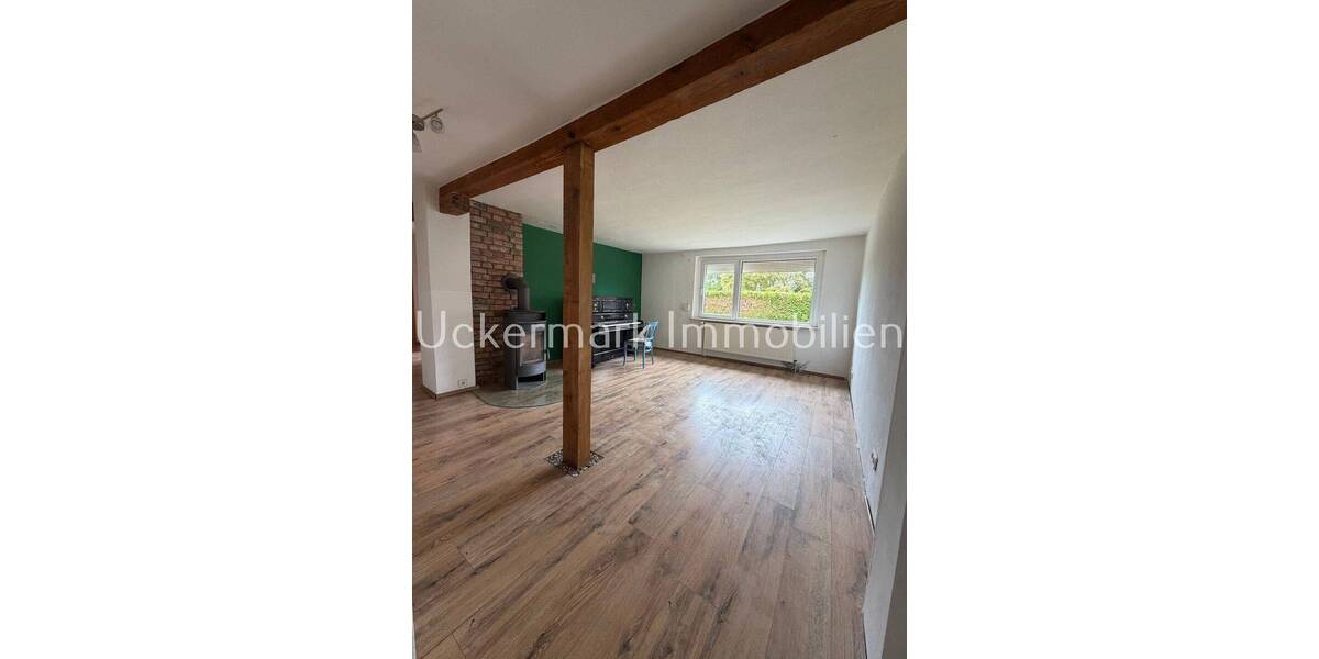 Einfamilienhaus Woldegk Bredenfelde - 8 Zimmer, 220 m&sup2;, 369.000&euro; | Angebot:26788101