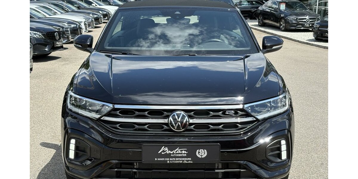 VW T-Roc Cabriolet R-Line KAMERA/NAVI/CARPLAY/DSG 28.400 km 29.900 &euro; Villingen-Schwenningen 78054