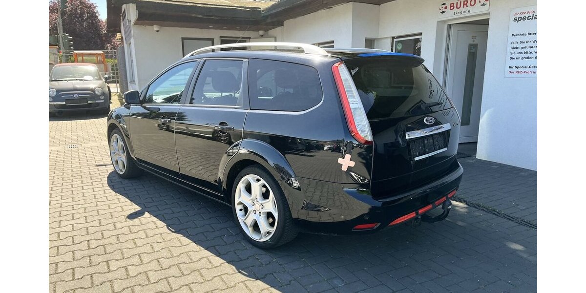 Ford Focus Titanium / LPG / Sitzheizung / Xenon / AHK 299.000 km 2.900 &euro; Mönchengladbach 41066