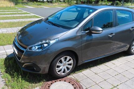 Peugeot 208 105.000 km 6.700 &euro; Siegen 57072