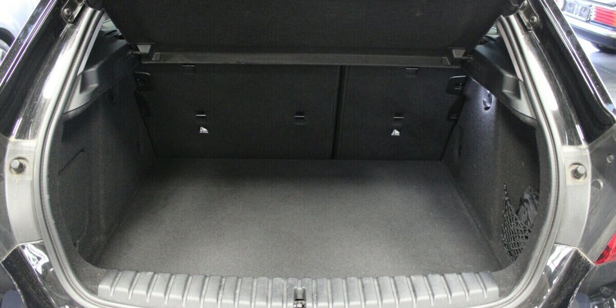 BMW 118 118i Aut. Advantage 48.290 km 20.980 &euro; Euskirchen 53881