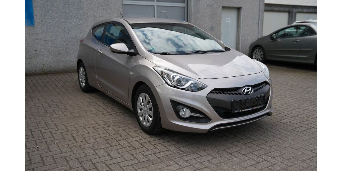 Hyundai i30 180.683 km 4.990 &euro; Bottrop 46240