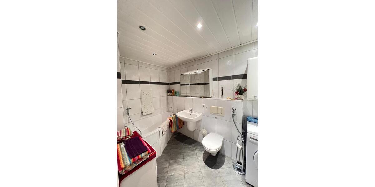 Etagenwohnung Eckental - 2 Zimmer, 66 m&sup2;, 820&euro; | Angebot:26222501