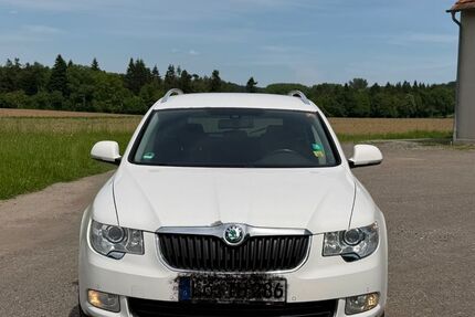 Skoda Superb 195.500 km 5.800 &euro; Horn Bad Meinberg 32805