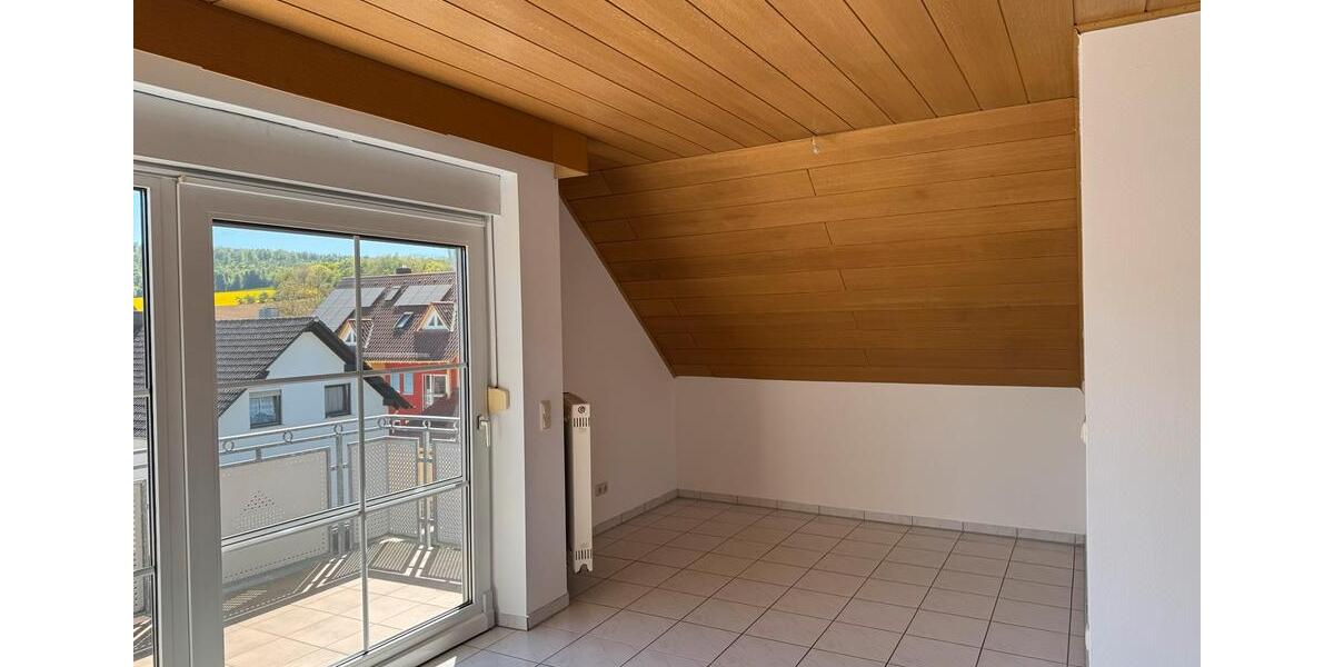 Dachgeschoßwohnung Schaafheim - 4 Zimmer, 104 m&sup2;, 1.000&euro; | Angebot:26613020