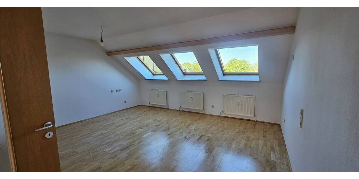 Etagenwohnung Bayreuth Birken - 3 Zimmer, 95 m&sup2;, 850&euro; | Angebot:26434638