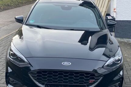 Ford Focus 91.500 km 17.900 &euro; Bühlertal 77830