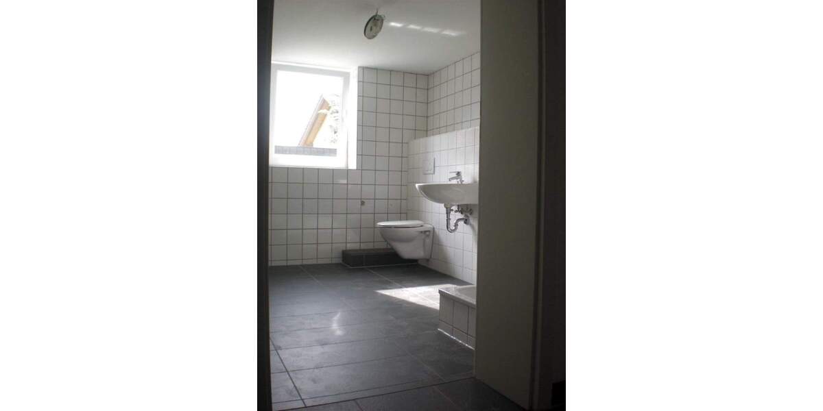 Doppelhaushälfte Bad Urach Wittlingen - 5 Zimmer, 146 m&sup2;, 395.000&euro; | Angebot:25678600