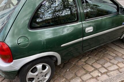 Opel Corsa 42.000 km 1.290 &euro; Hamburg 20148