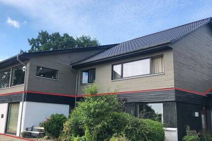 Idyllisch gelegene EigentumswohnungBungalow mit Sauna + separates BüroPraxis! 6 zimmer