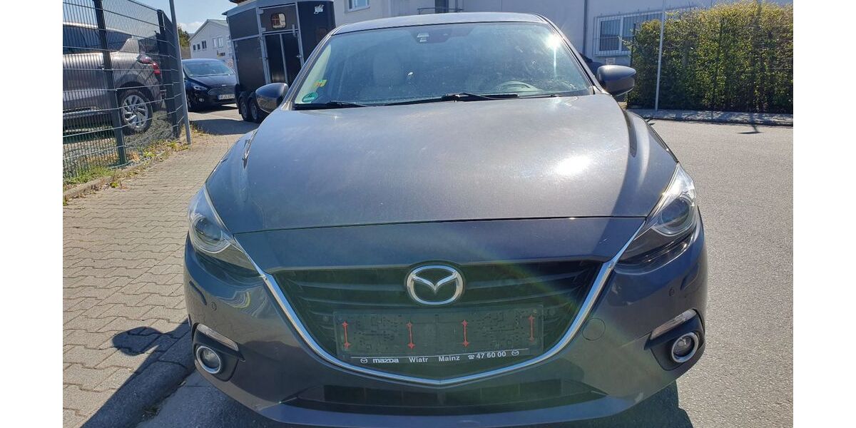 Mazda 3 121.947 km 9.999 &euro; Bickenbach 64404