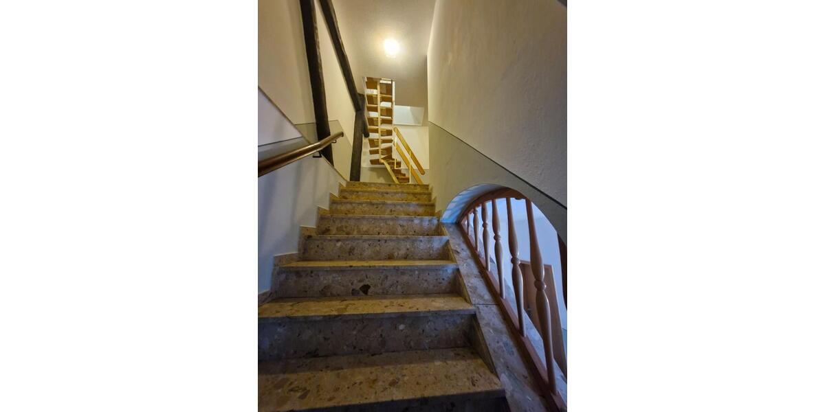 Dachgeschoßwohnung Oederan - 4 Zimmer, 88 m&sup2;, 481&euro; | Angebot:26032021