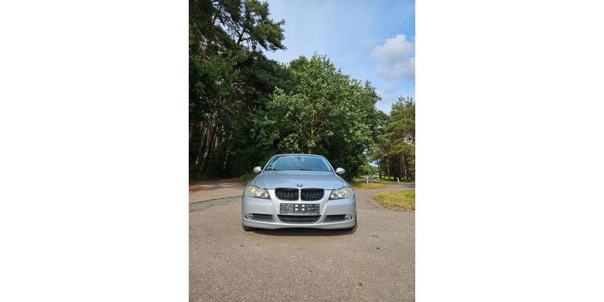 BMW 318 200.000 km 3.999 &euro; Petersaurach 91580