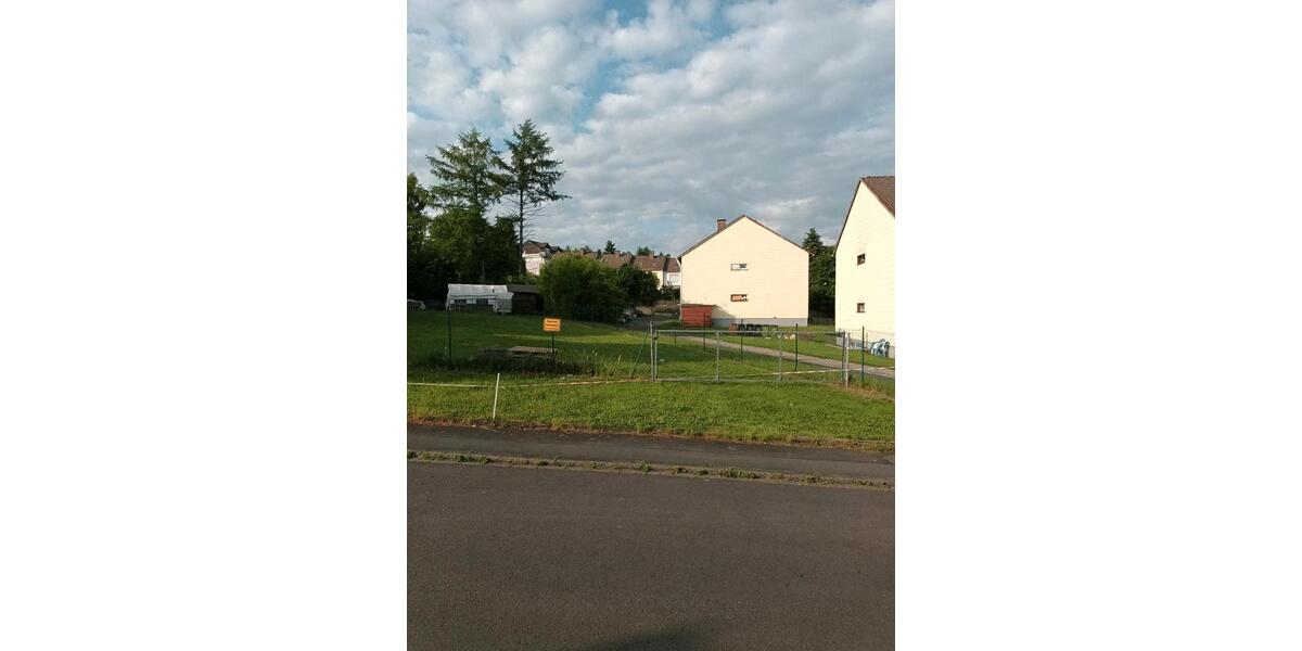 Dachgeschoßwohnung Rennerod - 4 Zimmer, 118 m&sup2;, 125.000&euro; | Angebot:26840332