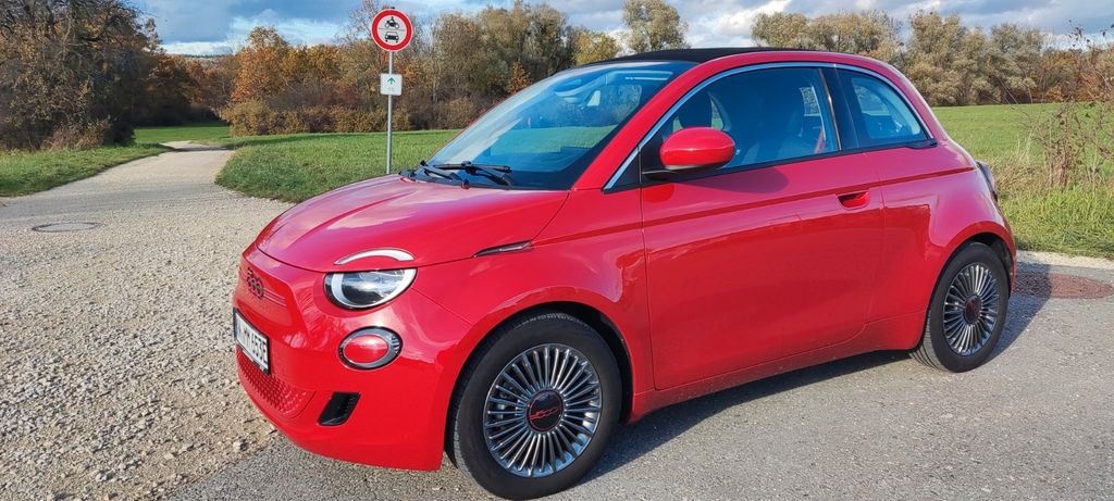 Fiat 500e 23.000 km 17.800 &euro; Radolfzell am Bodensee 78315